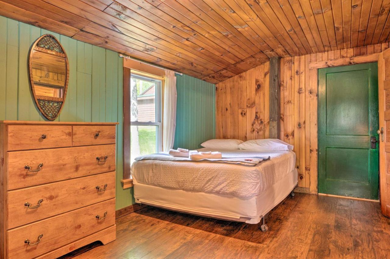 Rustic Cabin Retreat On Rangeley Lake! Buitenkant foto