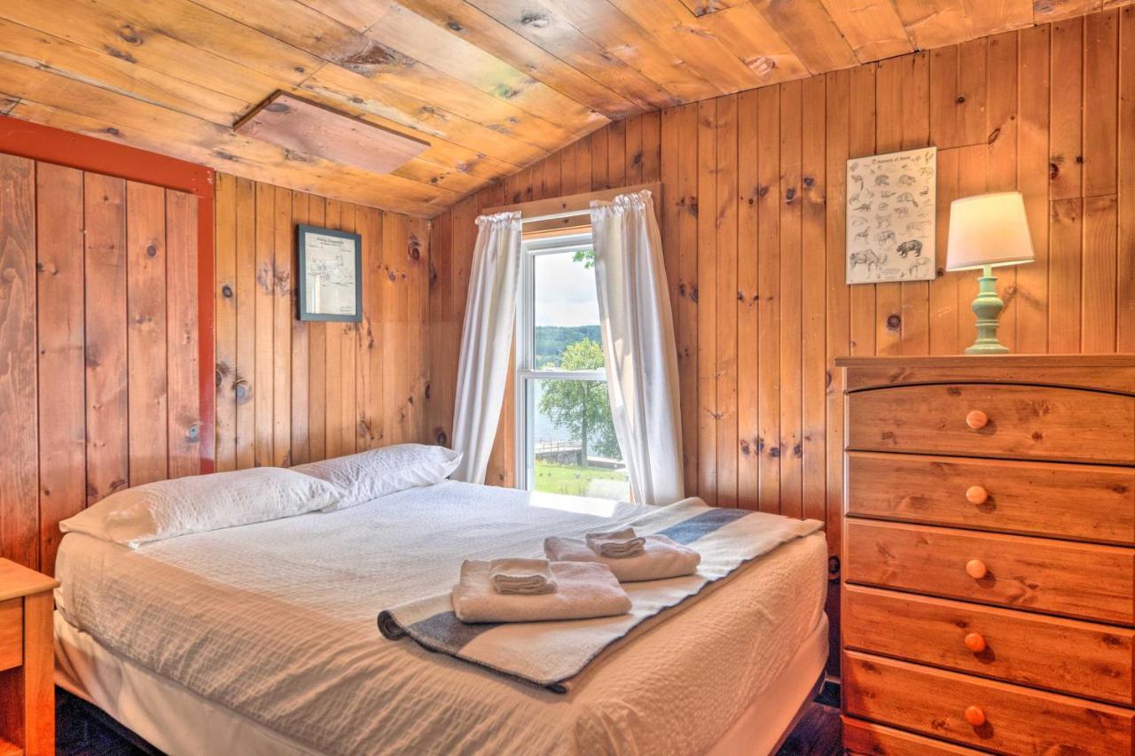 Rustic Cabin Retreat On Rangeley Lake! Buitenkant foto
