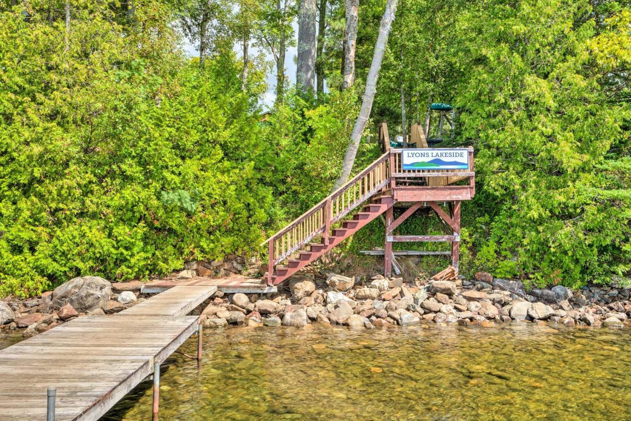 Rustic Cabin Retreat On Rangeley Lake! Buitenkant foto