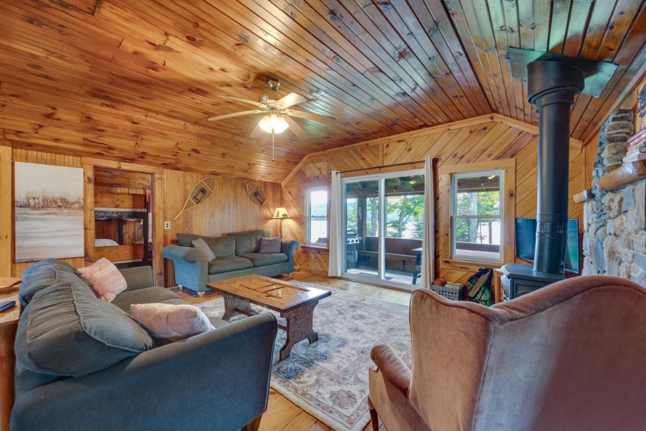 Rustic Cabin Retreat On Rangeley Lake! Buitenkant foto