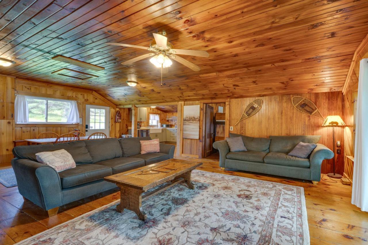Rustic Cabin Retreat On Rangeley Lake! Buitenkant foto